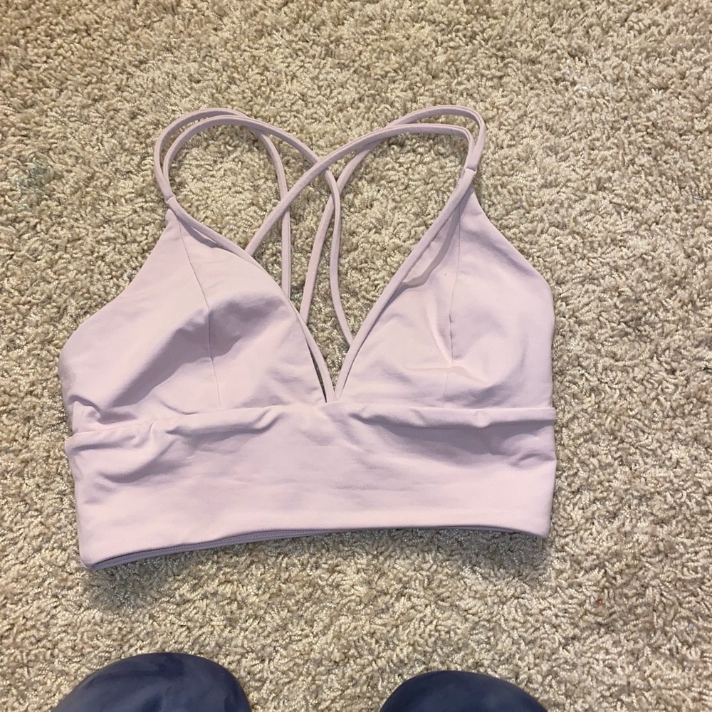 Lululemon sports bra size 4